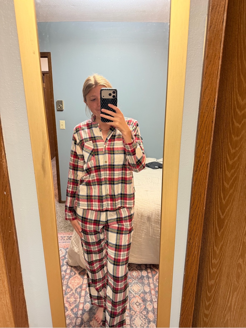 Old Navy Red, White & Green Plaid Women’s Pajama Set
